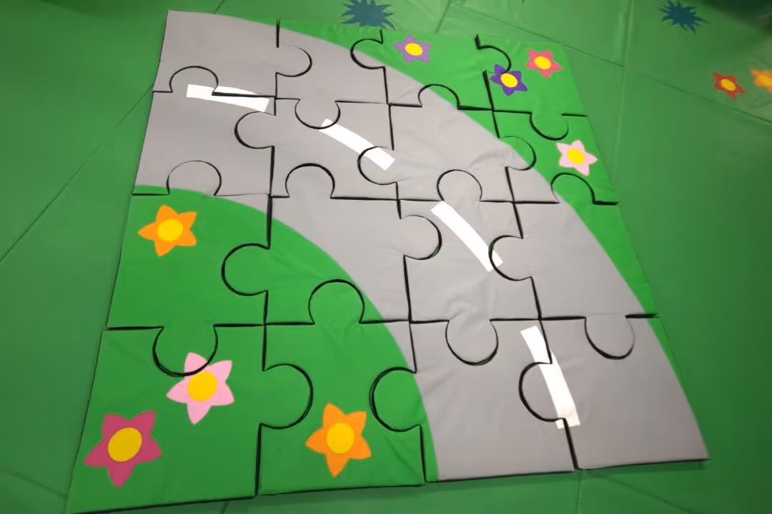 Role Play jigsaw puzzle for kids to enjoy in Bubbles World of Play CH45 2HZ